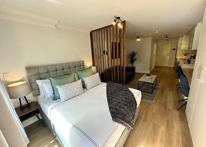 Newlands Peak Apartments
